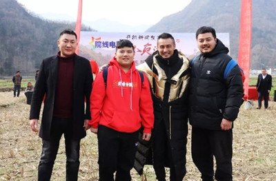 院線電影《不負流年》在旬陽縣仁河口鎮(zhèn)開機